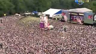 YouTube Beyonce Crazy In Love Live At Party In The Park 2003 [upl. by Gena]