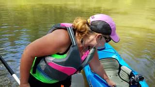 Yvonne tries out the liquid logic remix xp10 kayak on the water [upl. by Kcirdde419]