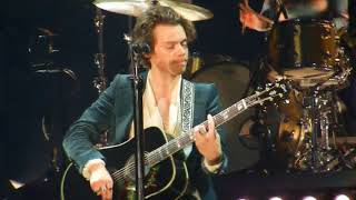 Anna  Harry Styles LA The Forum Night One July 13 2018 [upl. by Laurianne]