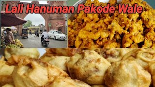 100 Saal Purani Dukan Ki Aloo Tikki Aur PakodeLali Hanuman Pakode Wale alootikki pakodeamritsar [upl. by Pathe]