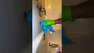 satisfyingplumpingplumbing diy plumber cleaningbathrobe cleaningmotivationbathtub bathroom [upl. by Gibun]