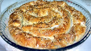 DIŞI ÇITIR İÇİ YUMUŞACIK ISPANAKLI PEYNİRLİ BÖREK TARİFİ [upl. by Immanuel]