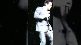 Kevin Mills sings Elvis Spinout [upl. by Gnuhp812]