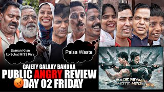 Bade Miyan Chote Miyan  Day 02 Friday  Public Unexpected Review  Gaiety Galaxy Bandra [upl. by Aletsirc238]