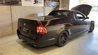 Holden VF SV6 Ute crackle and pop [upl. by Hadden]