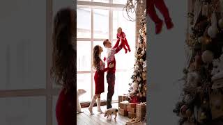 4 Best Family Christmas Card Photo Ideas [upl. by Ielerol]