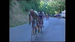 Tour de France 98 De Zan quotEccolo là si è tolto la bandana Pantaniquot [upl. by Wilona781]