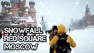 ❄️ MASSIVE SNOWFALL on Red Square MOSCOW December 3 2023 4K Winter Wonderland [upl. by Thorsten]