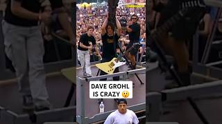 Dave Grohl playing with crane at Bizzare Festival 2000 😲 davegrohl foofighters live [upl. by Orips]