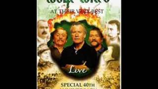 The Wolfe Tones Live  Sean South Of Garyowen [upl. by Zimmermann]