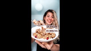 GRANOLA SALUDABLE en 3 MINUTOS [upl. by Tivad]