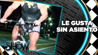 Se sube a la bici sin asiento  Es Show [upl. by Ahsekim]