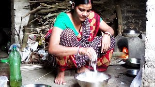 Rural Women Cooking ll Delicious Healthy Green Peas Kochuri কড়াইশুঁটির কচুরি ll Indian Village Food [upl. by Aalst356]