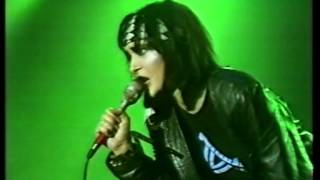 Siouxsie and the Banshees performing quotHalloweenquot live 1981 [upl. by Winsor116]