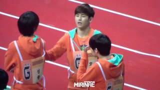 Fancam 130128 Sunggyu amp Hoya throwing heart for Inspirits  ISAC Recording [upl. by Hassadah554]