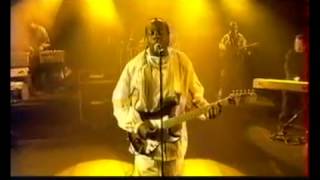 Wyclef Jean  quot911quot et quotDialloquot live 12022001 [upl. by Nilkcaj713]