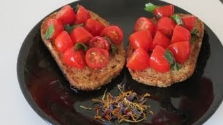 Recette de bruschettas aux tomates cerises et basilic [upl. by Nollad295]