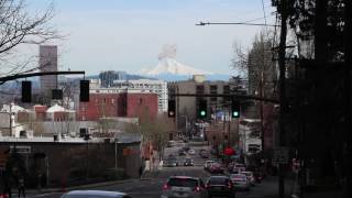 Mt Hood Eruption caught on camera from Portland [upl. by Bac]