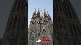 La Sagrada Familia Un Legado de Fe y Arquitectura barcelona historia vacaciones [upl. by Mullac155]