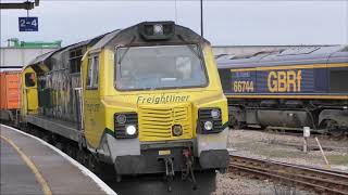 Freight trains at Westbury amp Eastleigh 10th January 2019 [upl. by Viddah453]