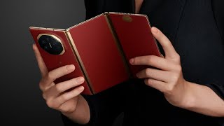 The Most Mental Foldable Yet  Huawei Mate XT Ultimate Design  TSW213 [upl. by Suoicul]