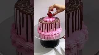 Delicious😋chocolate dripping Cake with strawberry🍓topping cake shortsfeed trending [upl. by Alpert]