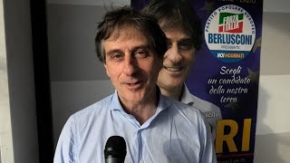 Il candidato alle Europee Jacopo Ferri incontra i cittadini massesi [upl. by Walther]