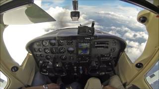 Cessna Skylane at 19000ft  cockpit video  must see [upl. by Humph]