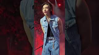 hyunjin skz Hyde Park London straykids shorts London hyunjin [upl. by Ameg]