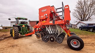 The KUHN 9400NT NoTill Seed Drill Returns [upl. by Skye]