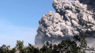 ・霧島連山・新燃岳噴火・午後3時41分の爆発映像・volcanokirishimajapan [upl. by Nnaeinahpets]