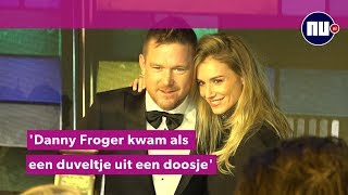 Johnny de Mol keek met dichtgeknepen billen naar zijn roast [upl. by Yanrahc]