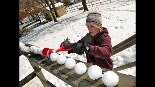 Snow Ball Maker  Snowball machine [upl. by Ty]