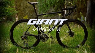 GIANT TCR Advanced SL Disc 0 2022  UNBOXING [upl. by Ailbert]