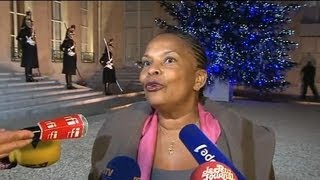 Taubira  quotpas de rétroactivitéquot pour les anciens présidents siégeant au Conseil constitutionnel [upl. by Arayt620]