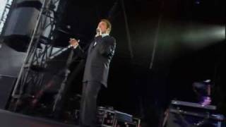 Tom Jones Live  Hard to Handle [upl. by Aborn]