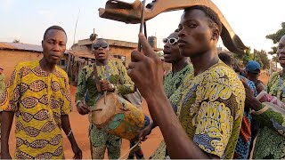 Benin Nijerya Sınırında İLGİNÇ Bir Mahalleye Geldim 🇧🇯 [upl. by Eltsirhc]