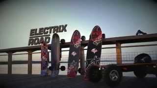 Comercial Patinetas Electricas Maverix  El Machetazo [upl. by Nnaeus]