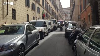 In Europa piu di unauto ogni 2 abitanti Italia al top [upl. by Ayekan702]