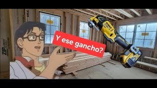 Como instalar un gancho o clip en la multiherramientaherramienta oscilante DeWalt DCS356 Dewalt [upl. by Eelyrag756]