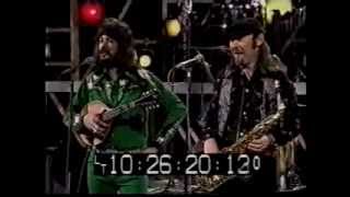 Seals and Crofts wGlen Campbell MEDLEY TequilaSummer BreezeBlack Mtn Rag [upl. by Gebler]