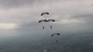 Voile Contact à 4  Armée de lair  saut 1 Champ France  PARACHUTISME 2015 [upl. by Enala]