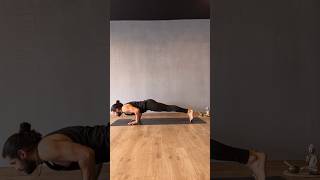 Tips para hacer Chaturanga Dandasana bienestaryyoga vinyasayoga asana tutorial [upl. by Lerak582]