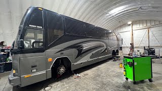 Someone removed the ABS light disconnected sensors on this Prevost Drive shaft replacement air leaks [upl. by Ilana]