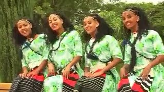 Gashaw Molla ጋሻዉ ሞላ  Eshitash እሽታሽ Best Ethiopian Traditional Song 2013 [upl. by Ylahtan]