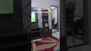 Como que assiste jogo desse jeito tô olhando pra TV aí do nada olho pro lado e vejo isso😅 [upl. by Etnohs137]