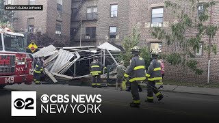 Scaffolding falls onto vehicle in Brooklyn [upl. by Angell]