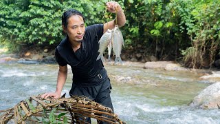 Block The Stream Using a Giant Basket To Catch a Special Fish From The Upstream Area [upl. by Kronick]