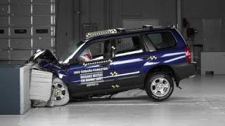 2003 Subaru Forester moderate overlap test [upl. by Giule952]