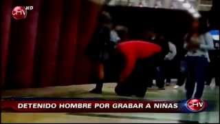 Hombre grababa debajo de la falda a escolares en el Metro de Santiago [upl. by Ayik]